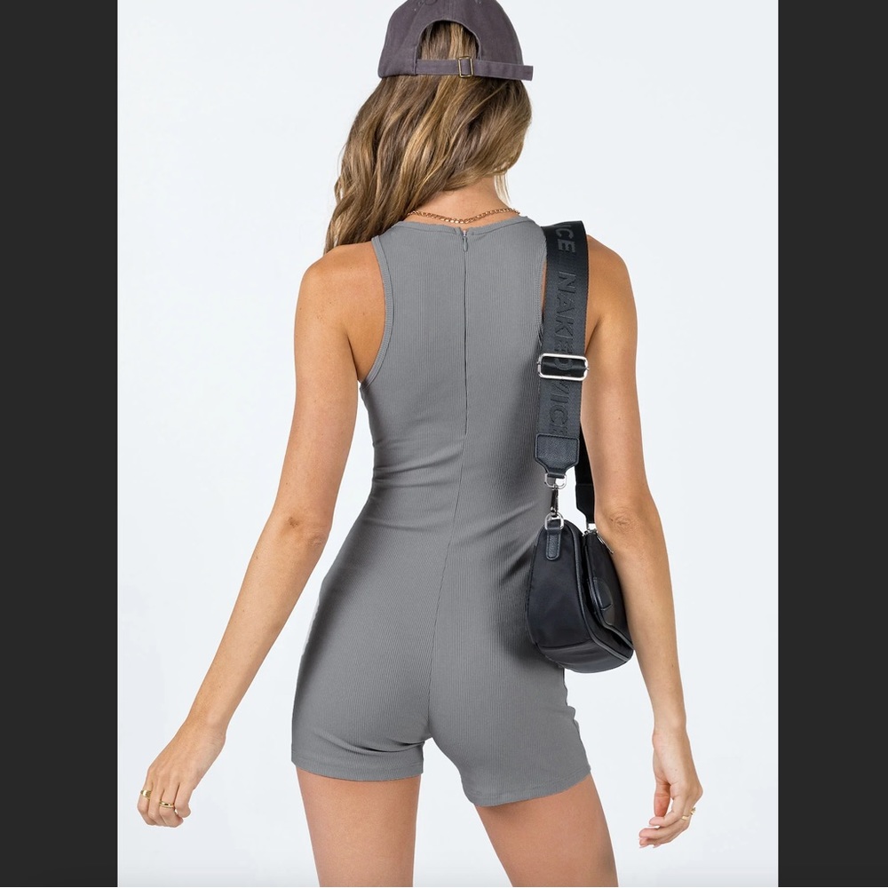 NWT Princess Polly Grey Romper Size US 4 - Picture 3 of 7